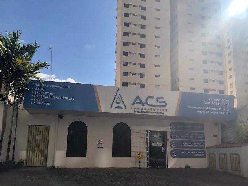 Fachada do laboratório ACS Agroambiental em Goiânia